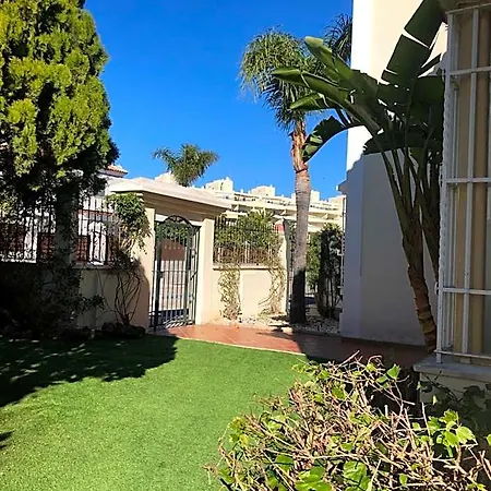Bed and Breakfast Bonita By On-line Τορρεμολίνος