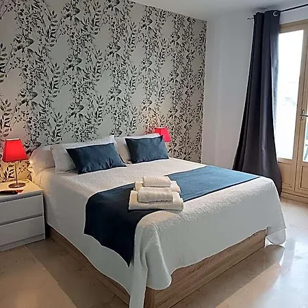 Bonita By On-line Bed and Breakfast Τορρεμολίνος